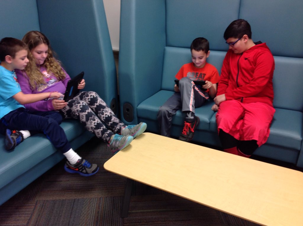 ffproject5's tweet image. 5th Gr working with 1st Graders on Educreations! #onceacard #ffproject5 @FairfaxBakula1 @MrsBurger1 @FairfaxPearn