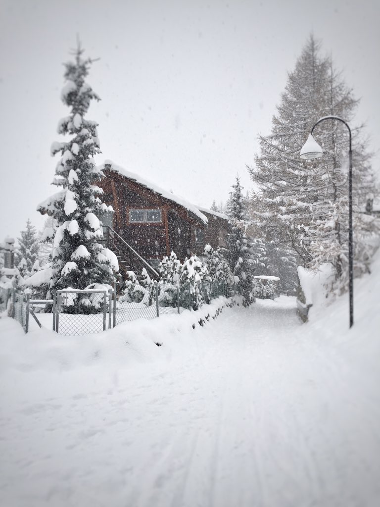 #snow #Zermatt #winterishere oh yes...! Time to get #stoked on snow