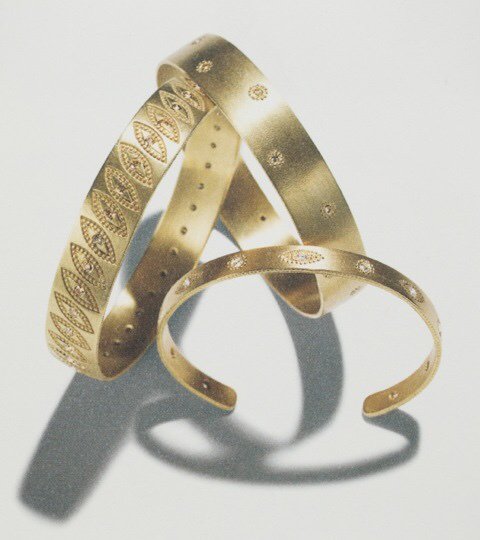 JAMIEWOLFNYC's tweet photo. #tbt #cufflove from the archives, available by special order #jamiewolfjewelry #bangles #armcandy https://t.co/LJBoriUrhB