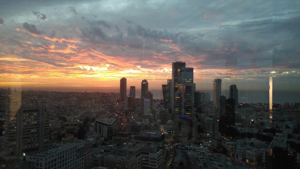PashaGur's tweet photo. Sunset view from @GuardiCore. Just another day at the office.. https://t.co/xT9X0z1Fdu