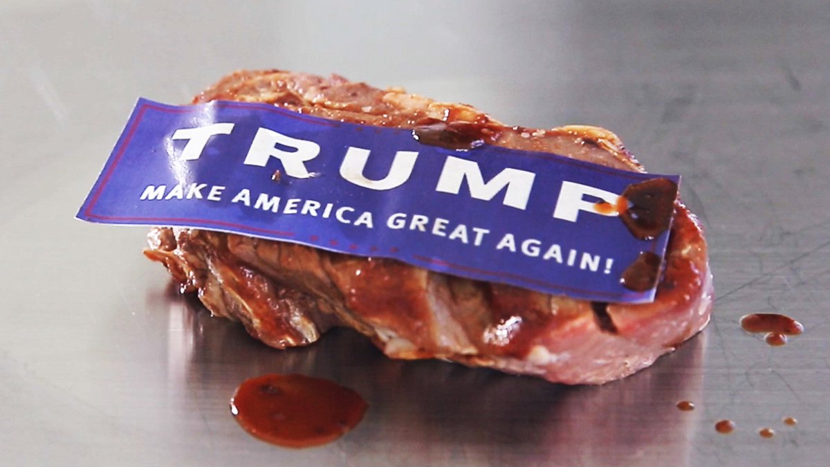 What's Inside Donald Trump's Pockets puls.ly/2oMorA #college