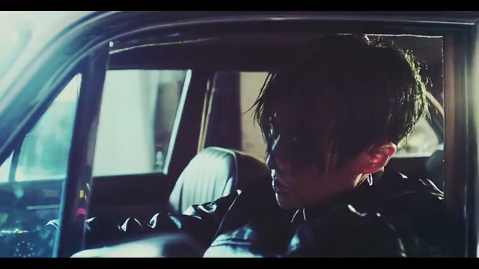 LuckyJ_INA's tweet photo. [CAPS] 160108 Lucky J (럭키제이) - "No Love" MV - J'Kyun #LuckyJ #럭키제이 #Jkyun #Jessi #Jyo #NoLove (2) https://t.co/ULUblka2j3