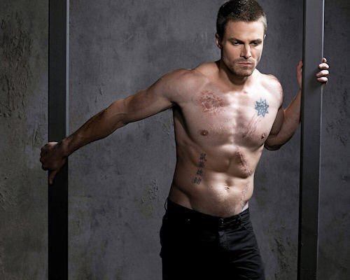 victori96572376's tweet photo. So hot!!! π±πβ€οΈπͺπΌππ»π₯ πβΊοΈπ #OliverQueen #StephenAbsDay https://t.co/vEI0XeKHUt