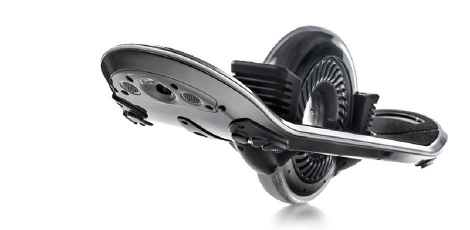CNNEE's tweet photo. Presentan una hoverboard de una sola rueda en el CES. ¿La probarías? 
https://t.co/xon4qW8kni https://t.co/YALlPBUueA