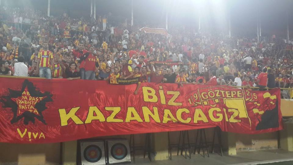 vuy1925's tweet photo. #BizKazanacağız pankartı Fb OKUL AÇIK grubu tarafından yeniden tasarlanıp boyanmış. Alkışlıyoruz :)) https://t.co/sGV3J5Fgxo