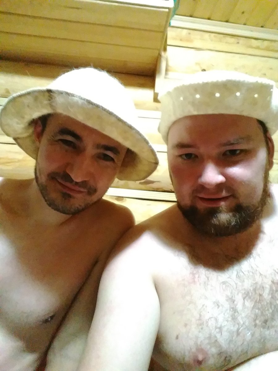 Пока все спят, мы обсуждаем план захвата мира :))