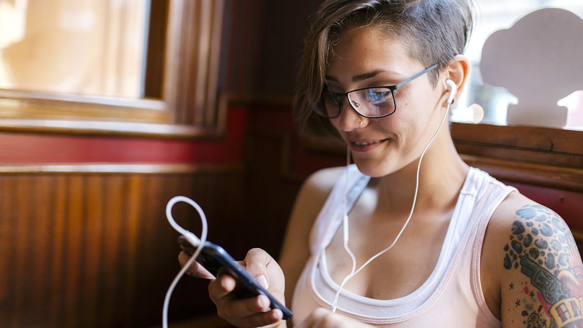 Adweek's tweet image. For @TMobile, Netflix's global surge is proof that unlimited streaming is a vital strategy: adweek.it/1RlnQDg