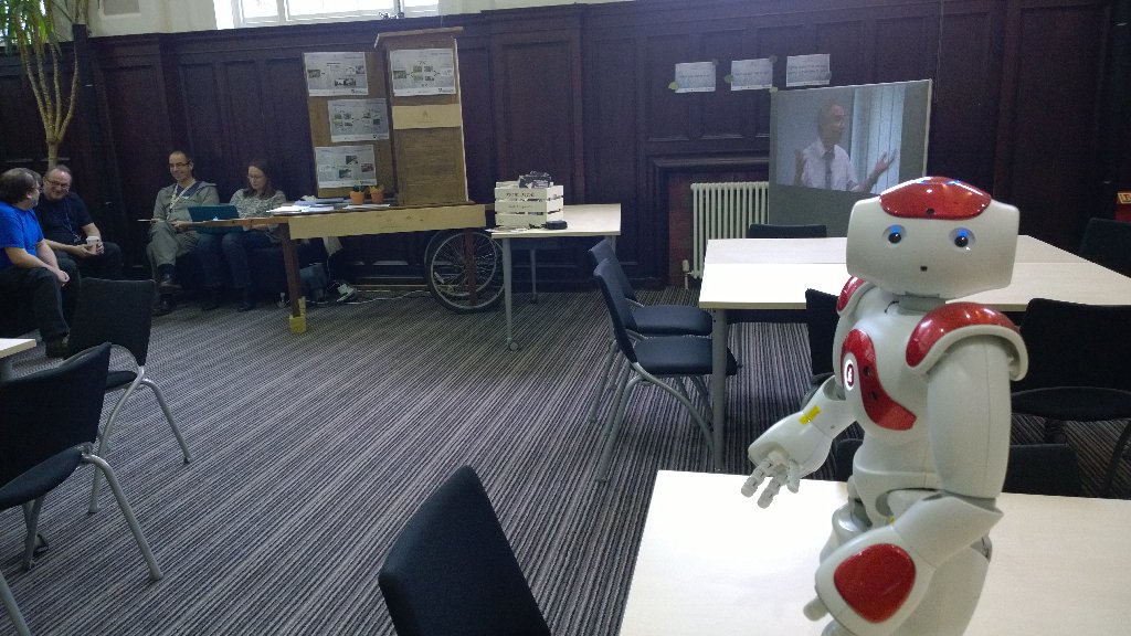 SHED_LD's tweet photo. @scottturneruon introduces @NaoRobot to @shed_ld #SHED_LearningDesign @UniNorthants https://t.co/HUZyMMVDcJ