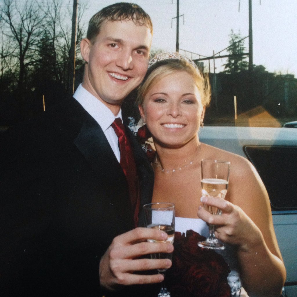crazyblonde1's tweet photo. .@Ellernut 10 years ago today... https://t.co/3yqjuXXqK9