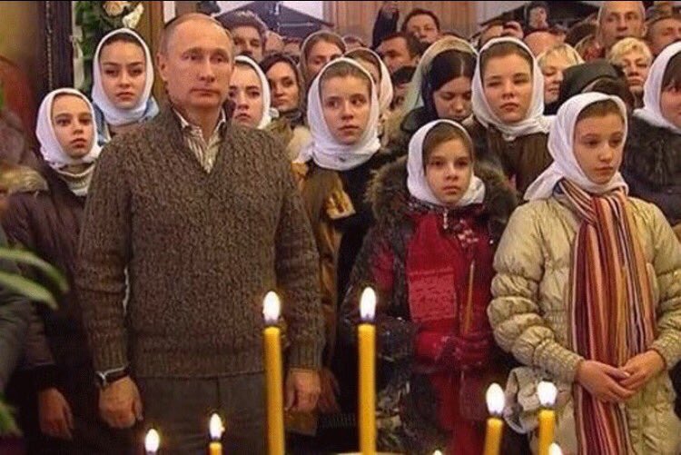 DarthPutinKGB's tweet photo. I used too much botox &amp; it frightened the kids at church. 😂 https://t.co/MhyPERieHa