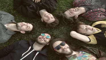 New <a href="/TheAurasMusic/">The Auras</a> EP available for dpwnload Jan 15. Here's latest vid by <a href="/tessnormaparks/">tess parks</a> youtube.com/watch?v=N12cqD…