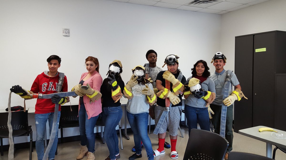 MCHSFraga's tweet photo. MCHS Casey Fire Ops students practice drills #caseyfireops @HoustonISD https://t.co/0iUh45pTdy
