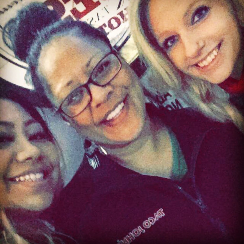 ItsKatiLady's tweet photo. The main girls❤️ https://t.co/dnudiuwjJ0