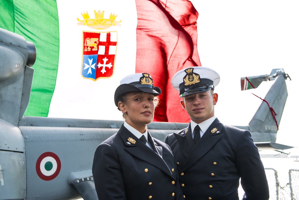 #FestadelTricolore #ForzeArmate a salvaguardia #bandiera italiana 'simbolo di unità del nostro Paese' #mattarella
