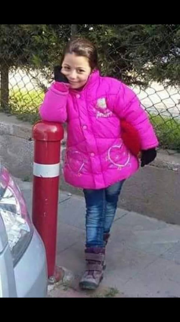 uossof66's tweet image. محظوظة يا طفلتي..سوف تذهبين بريئة ..لم تتلوثي بالخطايا..و لم تفقهي العالم..ليتني كنت مكانك...