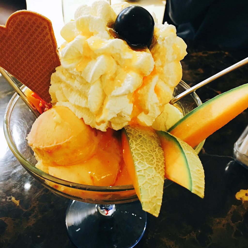 julienco_'s tweet photo. Da hat der Bengel sich doch glatt nen Melonen-Eis gegönnt 🍧😍😂 https://t.co/UORaKYtcIV