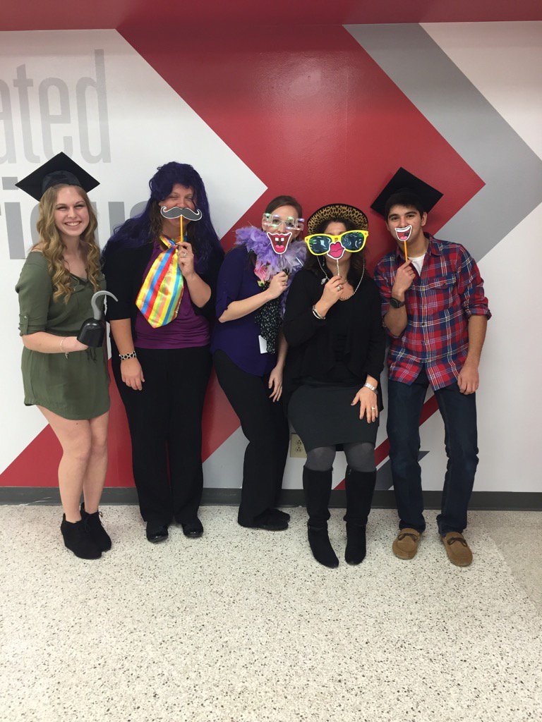 Take a fun photo today at lunch with your friends!