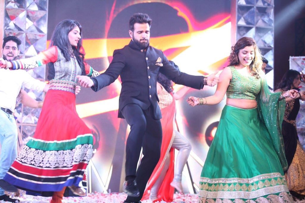 Embedded image permalink