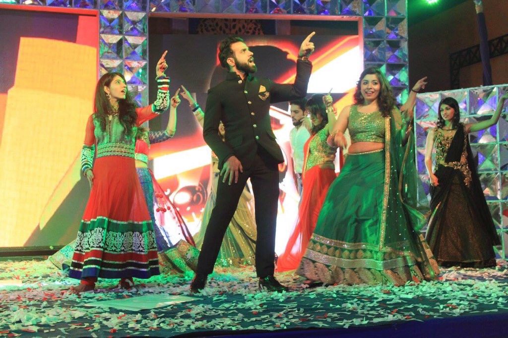 Embedded image permalink