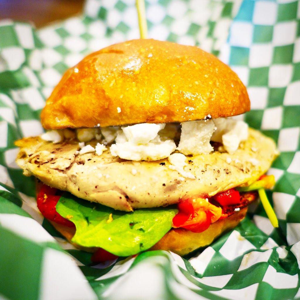 WahlburgersCA's tweet photo. To keep up w/ his healthier New Year, Paul Wahlberg made this #Resolution Burger w/ Chicken Breast, Feta &amp; more. https://t.co/l2aaQ47Sv6