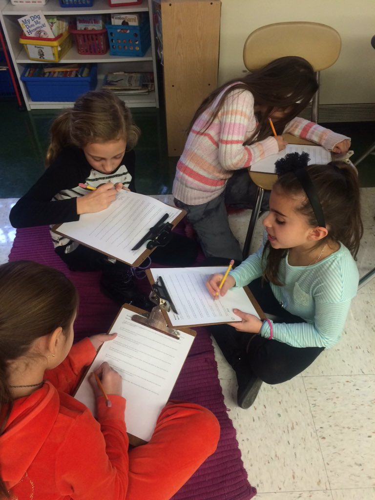 LDS_MrsMatyas's tweet image. Some great math conversations happening for our multi step word problems! #problemsolvingexperts @CatenaColts