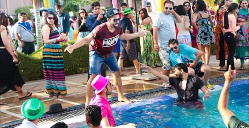 Embedded image permalink