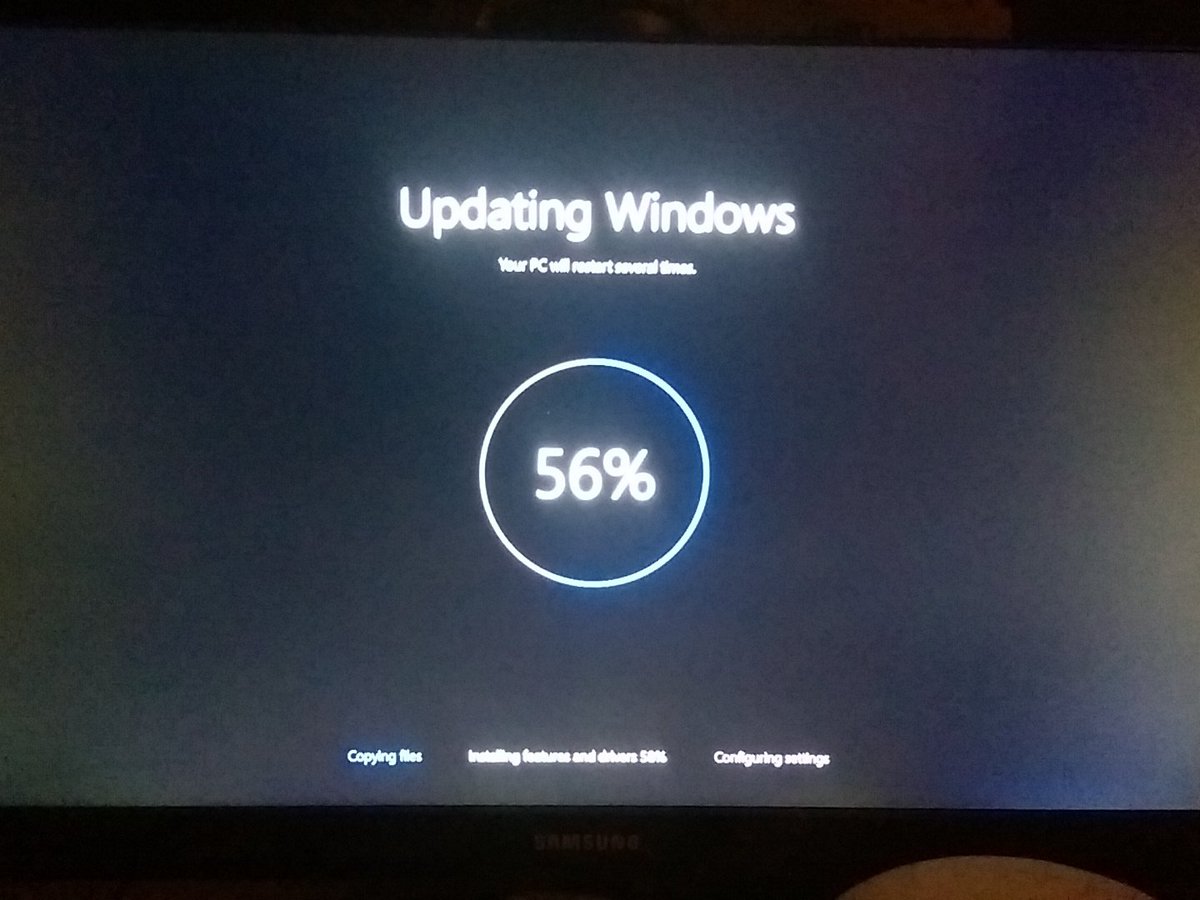 inspiringpsych1's tweet image. Don&apos;t you just love windows update! #hateupdates!