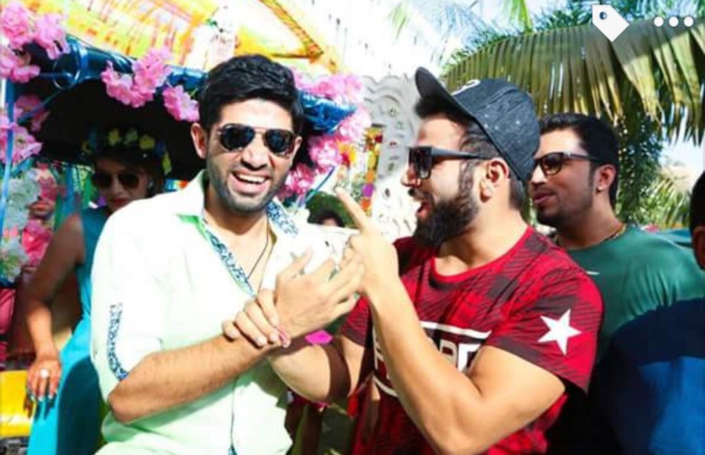 Embedded image permalink