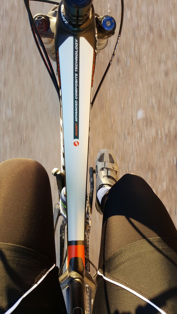 alvarofm5's tweet photo. Pedalea y pedalea.. #btt https://t.co/2GA6lX62ex