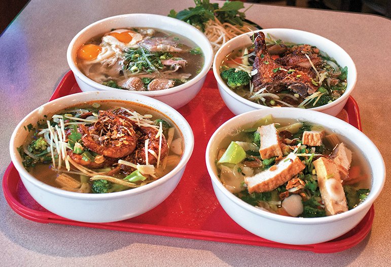EatGuideCenOR's tweet photo. Your Winter Edition of the Central Oregon Where To Eat Guide is here! #inBend #TheEatGuide https://t.co/3rhZPSuEaa https://t.co/Sy17IqHh4O