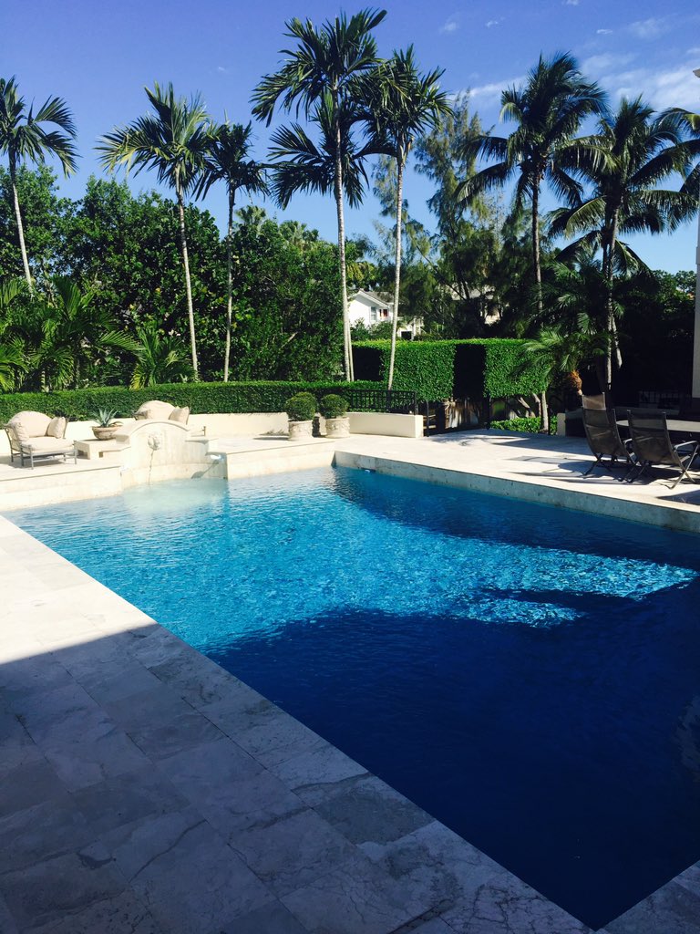 juanpa0428's tweet photo. Preview of our new upcoming listing at Gables Estates #evmiami #miamirealestate #luxury https://t.co/m6dqBxs1vp