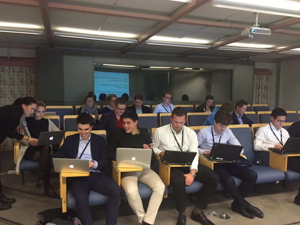 @IBMBluemix lab with #younginIBM @IBMNorge