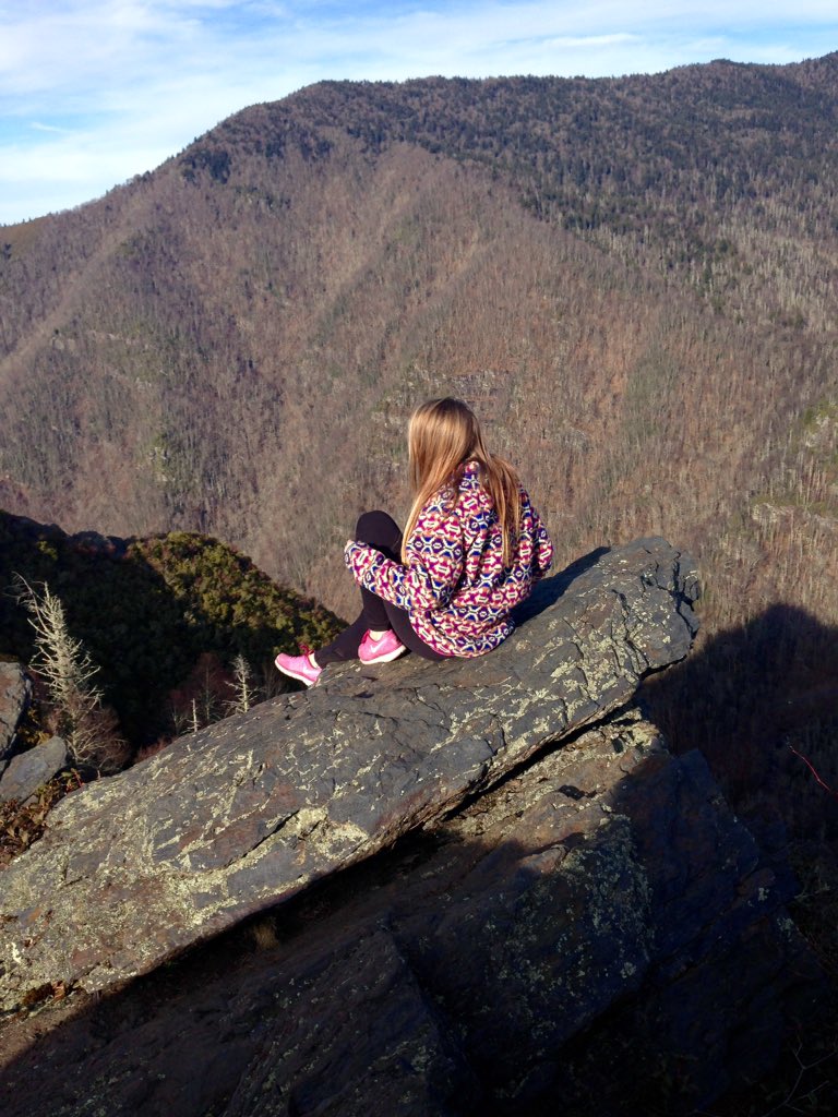 AshAshBabay's tweet photo. Fun time on top of the chimneys with the best 🗻🌄 https://t.co/rJjEyH418k