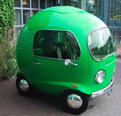 PromAvenue's tweet image. Cute mini ride to #prom ?? YES as long as we make it to the dance ✨ #promride #dance