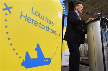 WR_Record's tweet image. Low-cost airline set to take flight from #Hamilton bit.ly/1kPy3cd