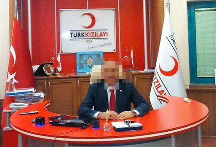 gezginmimarr's tweet photo. Rize Kızılay Şube Başkanı
Mehmet Nuri Gezmiş
küçük yaştaki erkek çocuklara
tacizden tutuklandı . . !
#çokmuzor https://t.co/hR4MvF8mak