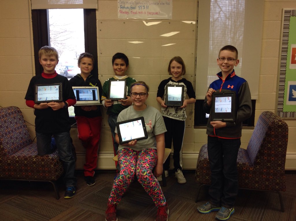 ffproject5's tweet image. Great job everybody scoring 75-100% on Achieve! #onceacard #ffroject5 @Achieve3000 @FairfaxPearn