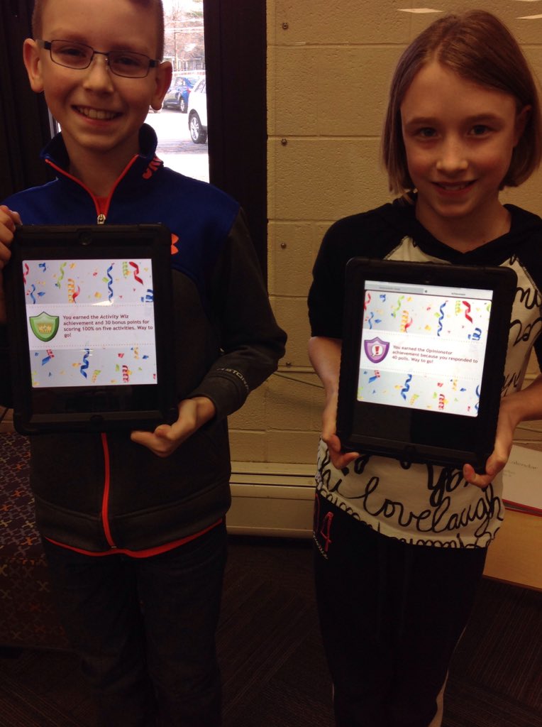 ffproject5's tweet image. Great  job Devon and Kylie for getting new badges! #onceacard #ffproject5 @FairfaxPearn @Achieve3000