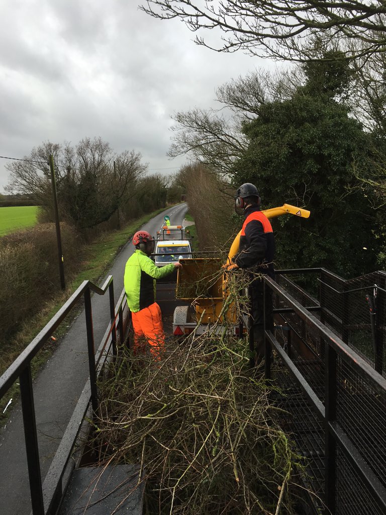 MasonsTree's tweet photo. #Highwaywork #Treebus #Essex https://t.co/rIM1jWNxb0