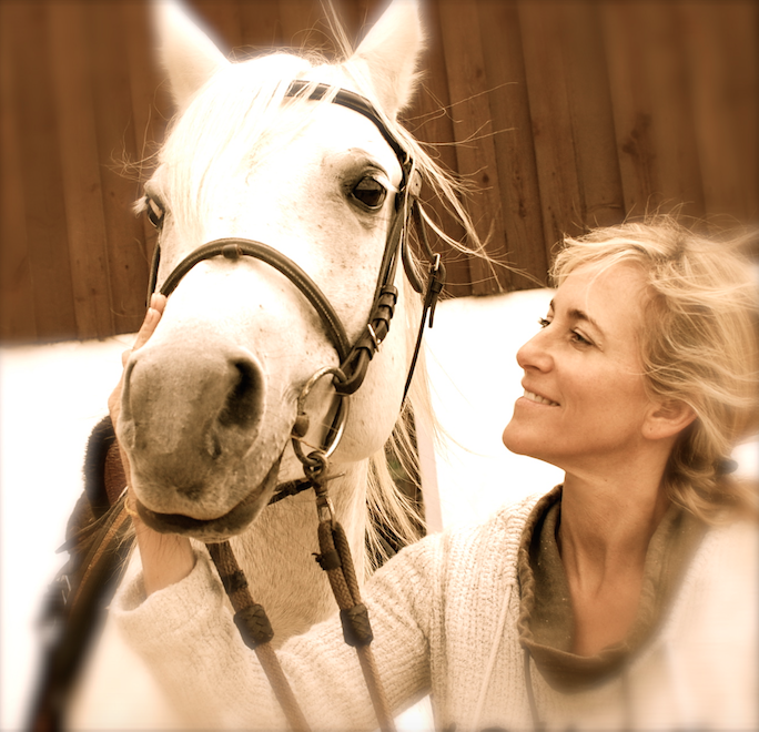 Coco7skymag's tweet photo. Yvonne Waldraff | eng -  https://t.co/seyPyjLyL0 Waldraff | eng https://t.co/EkKn51AHTP