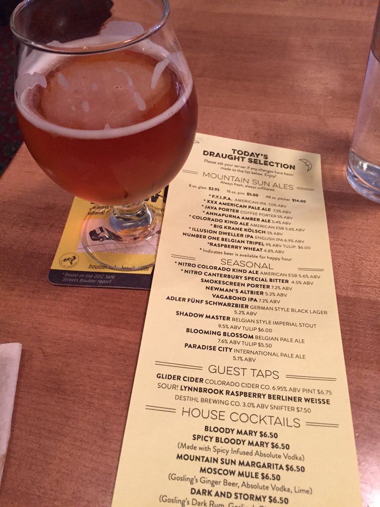 kasteele0's tweet image. Blooming Blossom Belgian ale @mountainsunpub mighty fine #Boulder #boulderBeer