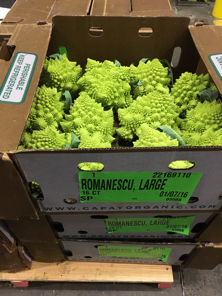 royproduce's tweet photo. #organic #exoticproduce @keanyproduce https://t.co/fLZ76lz70b