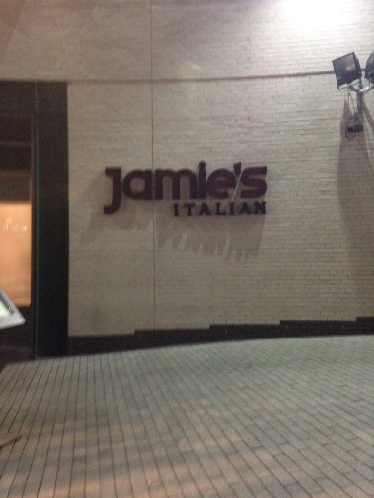 ianxpollard's tweet photo. Just been to Jamie's Italian at the bullring, AMAZING!!!
#jamieoliver https://t.co/cVq49k7se1