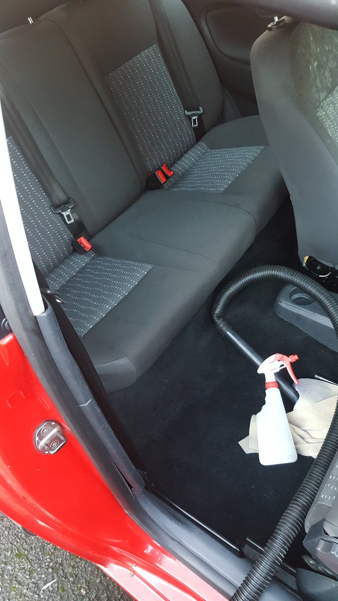 ArnottsTim's tweet image. Customer said that there was a little mold in the car