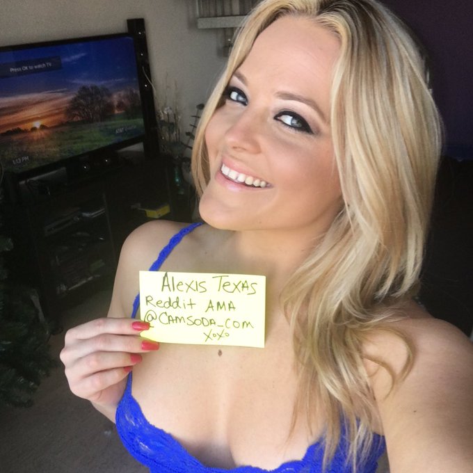 TeamTexass Your Favorite Big Booty Is Doing A Reddit AMA Today At 2pm For @camsoda_com https://t.co/