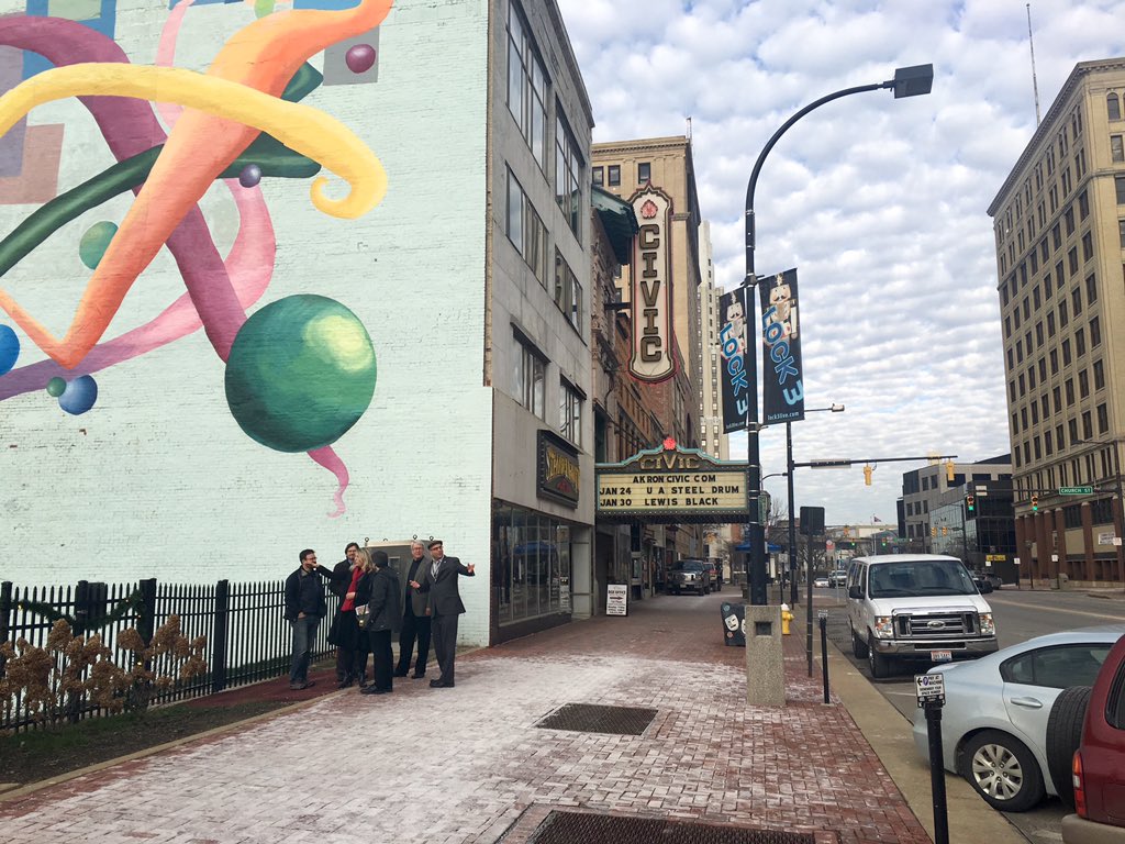 KyleKutuchief's tweet photo. Fun day w/ faculty from @KentCAED, @thestile1972 touring and discussing key sites #Akron. https://t.co/rPVzA7c73A