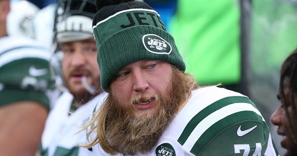 “<a href="/theScore/">theScore</a>: Jets' Nick Mangold replaces Mike Pouncey at Pro Bowl. thesco.re/1Z8MGFg ” <a href="/RonniecRon/">Ronnie Caron</a>