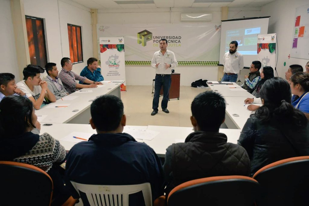 guilloperedo's tweet photo. En @uphuejutla iniciamos capacitación Agenda de Juventud para Hidalgo @Paco_Olvera @gobiernohidalgo @Maykaoe https://t.co/OjVZaM37fR