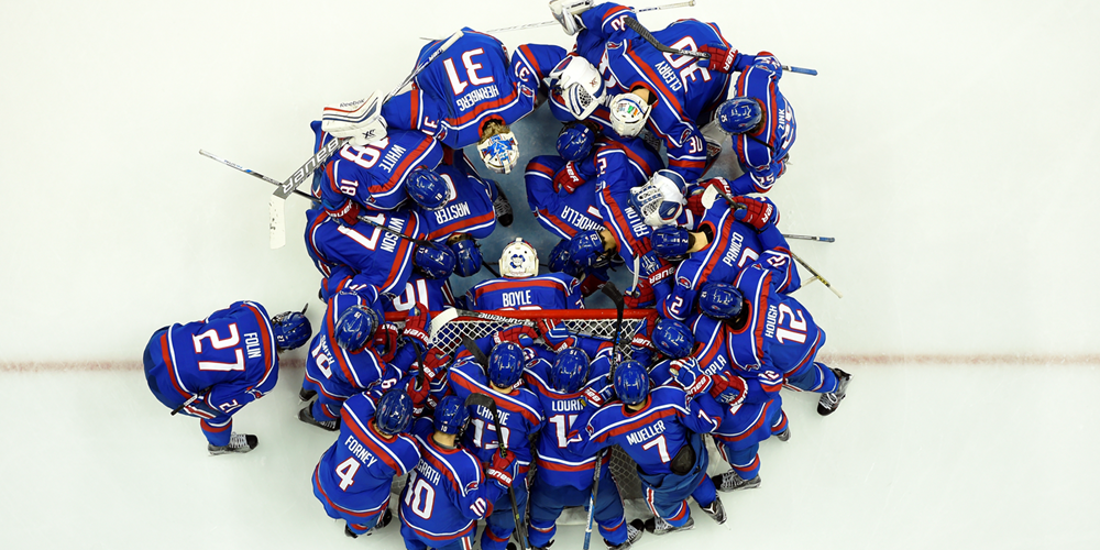 RiverHawkHockey's tweet photo. No. 10 #RiverHawks travel to UNH for #HockeyEast tilt on Friday night #UnitedInBlue https://t.co/9PHcoATDDw https://t.co/DLhBZa9UNc