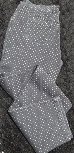 annikmoda's tweet photo. mmmmmm mañana ya se que pantalones me voy a poner!! #moda #annikmania #pantalones https://t.co/BMM9f6iDbx
